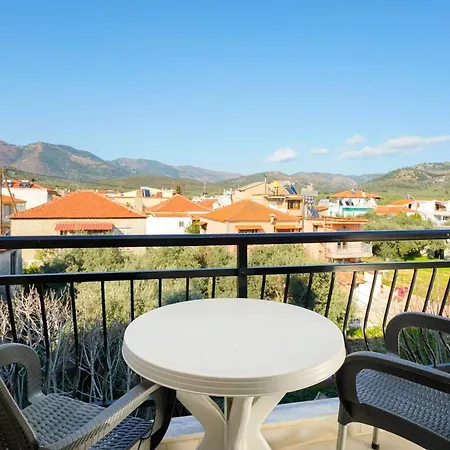 Meni Apartmanhotel 3*